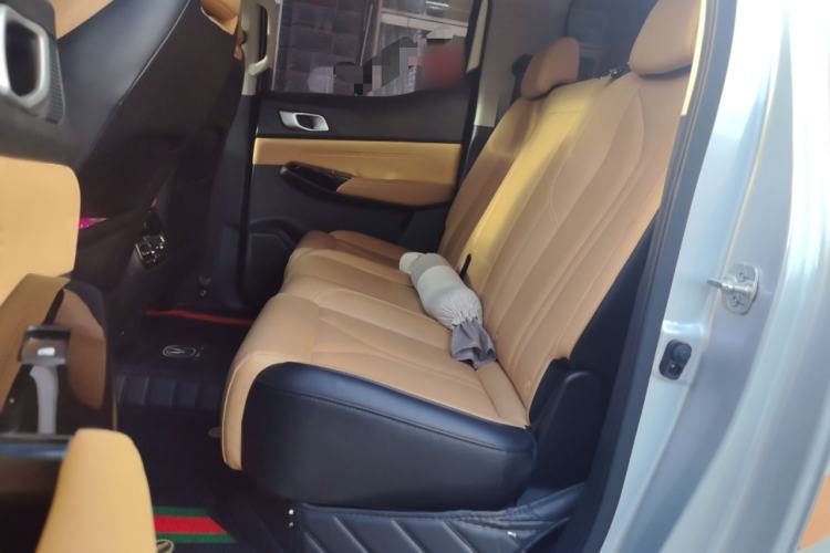 Used CHANGAN Lantop 2023 2.0T Automatic 4x4 Gasoline Flagship Standard Cab