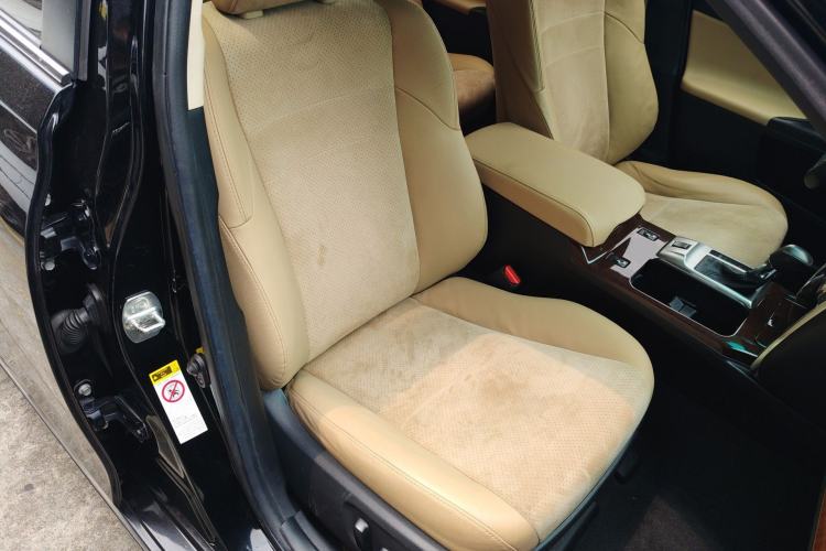 Used Toyota Reiz 2013 2.5V Shangrui Edition Right Front Seat