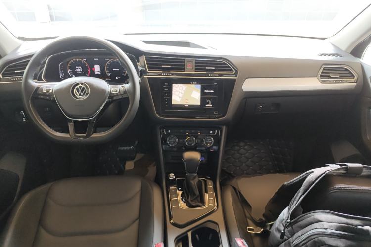 Used Volkswagen Tiguan L 2021 330TSI Automatic Two-Wheel Drive Smart Edition
