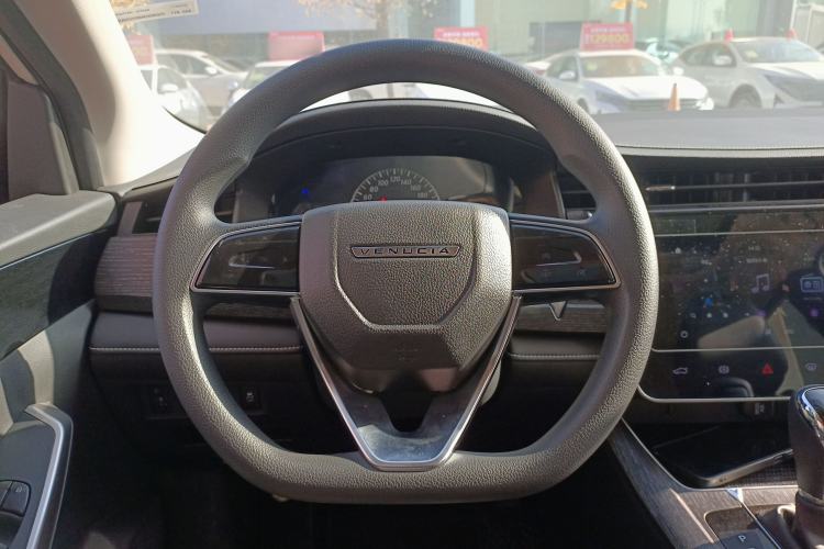 Used Venucia D60 2021 PLUS 1.6L XL CVT Yue Ling Edition
