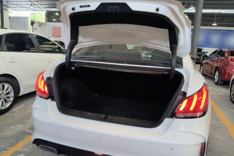 Used MG 5 2021 180 DVVT CVT Youth Luxury Edition
