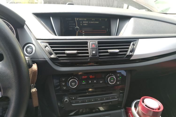 Used BMW X1 2014 sDrive18i Leading Model
