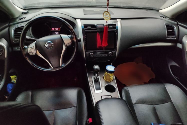 Used Nissan Teana 2013 2.0L XL Comfort Edition Center Console