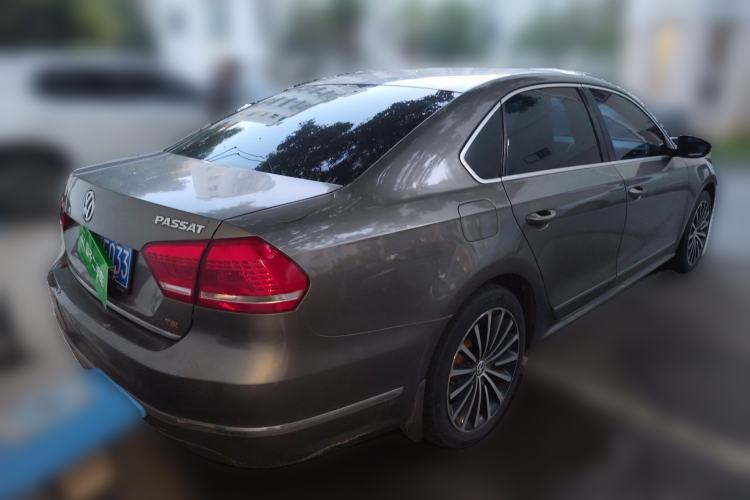 Used Volkswagen Passat 2014 2.0 TSI DSG Prestige Navigation Edition
