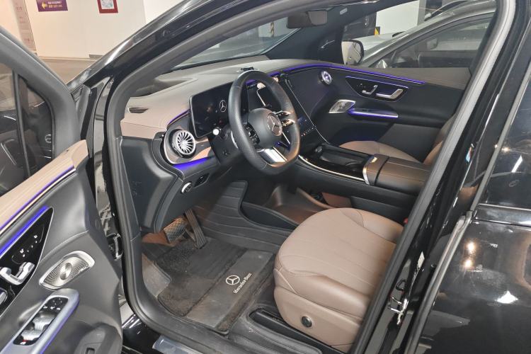 Used Mercedes-Benz EQE SUV 2023 500 4MATIC Special Edition Driver Seat