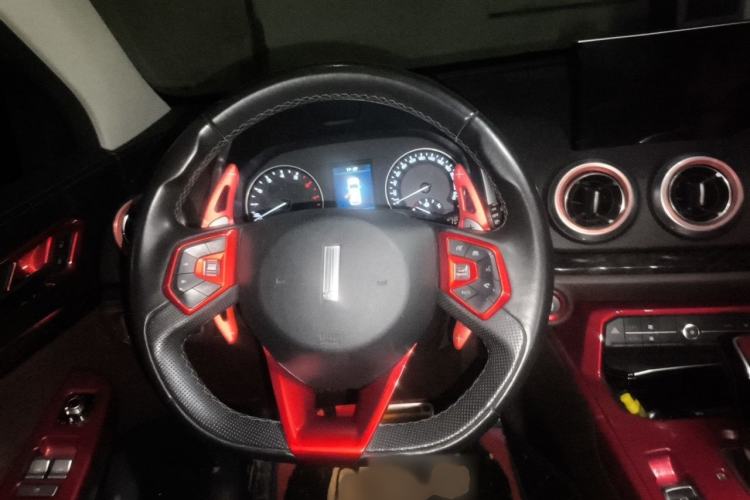 Used Wey VV5 2019 Upgraded Model 2.0T Two-Wheel Drive Ultra-Luxury Version China V Standard