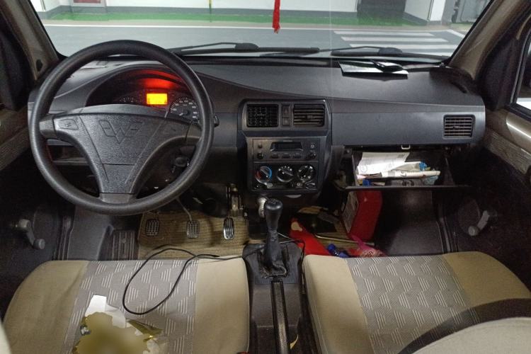 Used Wuling Rongguang 2011 1.2L Base Version