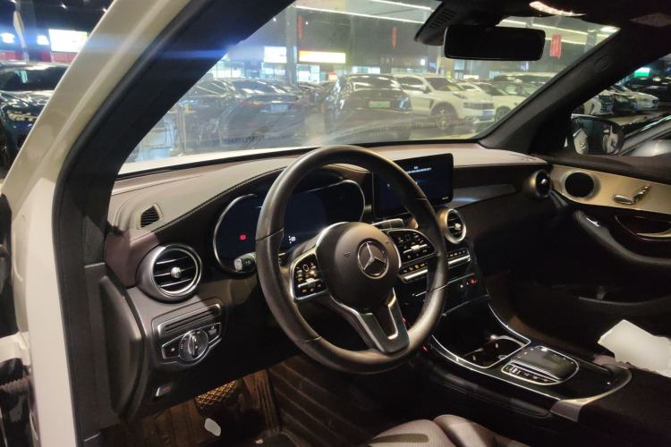 Used Mercedes-Benz GLC 2020 Facelifted GLC 260 L 4MATIC Dynamic Edition