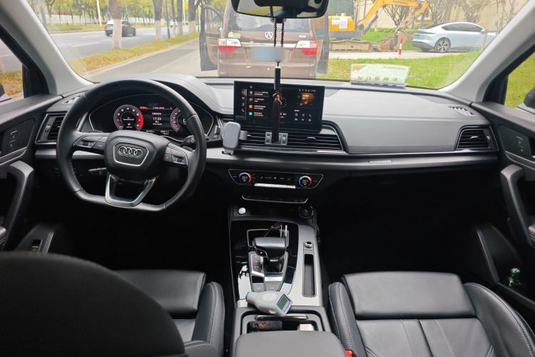 Used Audi Q5L 2021 40 TFSI Fashion Dynamic Model Center Console