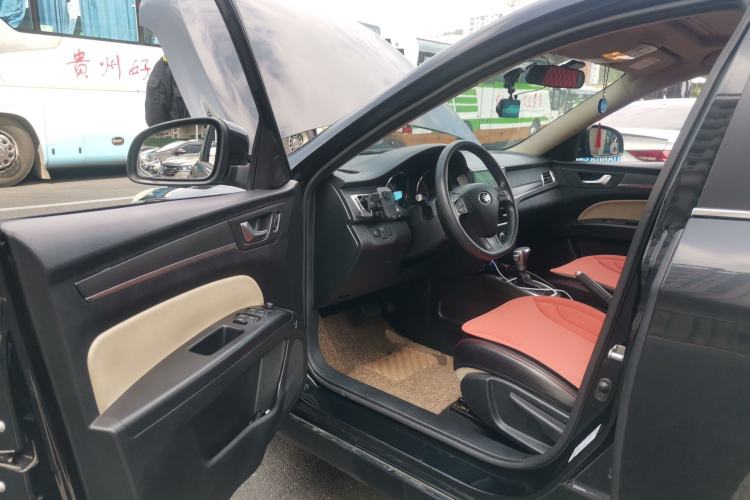 Used Bestune B30 2016 1.6L Automatic Luxury Model Driver Seat