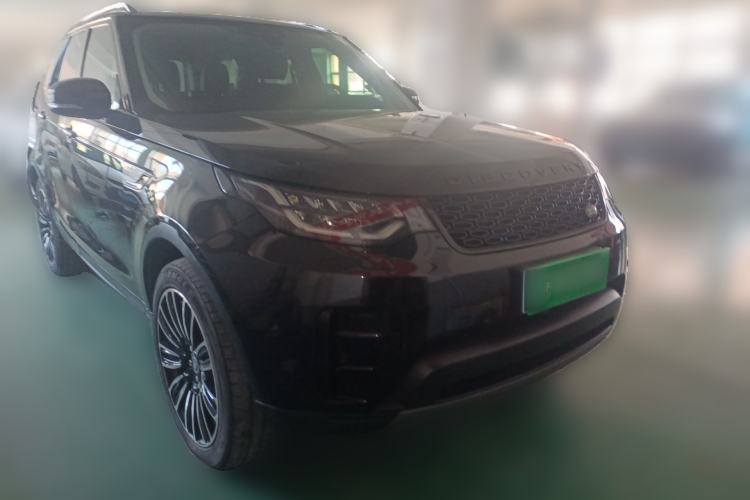 Used Land Rover Discovery 2018 3.0 SC V6 SE Front Right 45 Deg