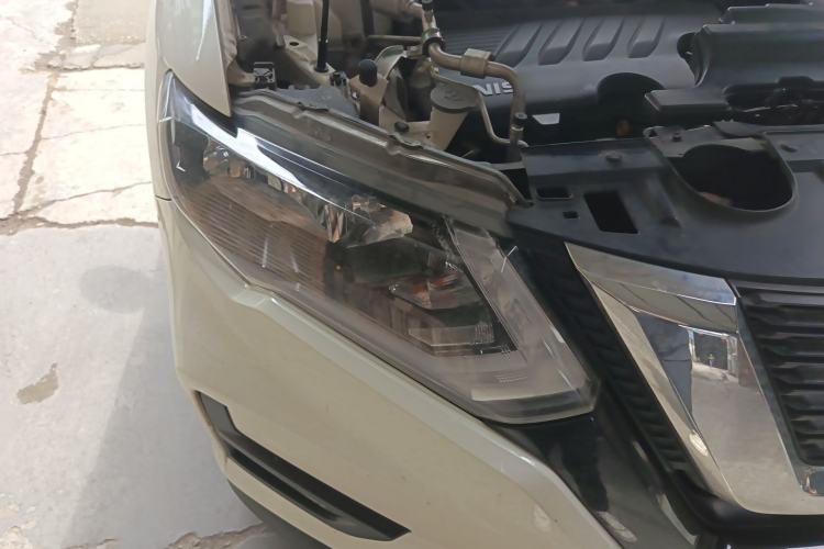 Used Nissan X-Trail 2019 2.0L CVT Smart Connect Comfort Edition 2WD
