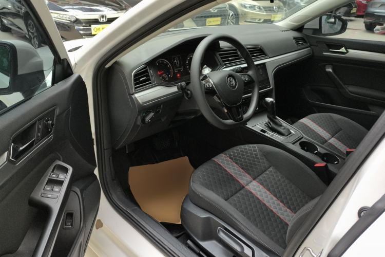 Used Volkswagen Lamando 2021 230TSI DSG Fashion Edition Driver Seat