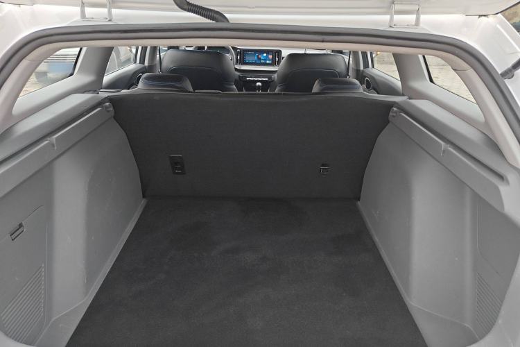 Used Baojun RC-5 2020 RC-5W 1.5L Manual Zhizhao Elite Edition
