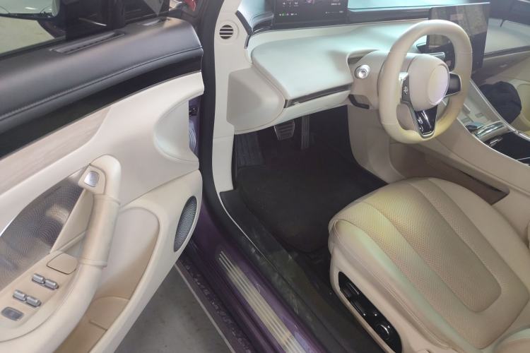 Used Hima Luxeed S7 2025 855 km Max