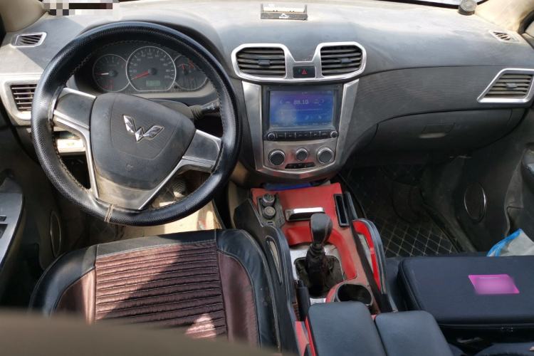 Used Wuling Hongguang 2015 1.5L S Base Model China IV