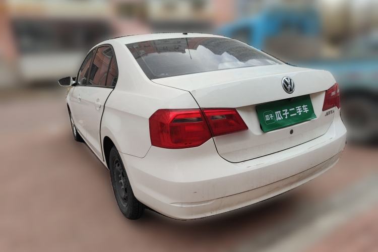 Used Volkswagen Jetta 2015 1.6L Manual Fashion Edition