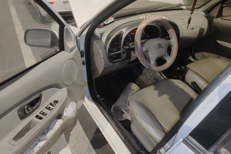 Used Citroen Elysee 2013 Sedan Classic 1.6L Manual Tech Edition
