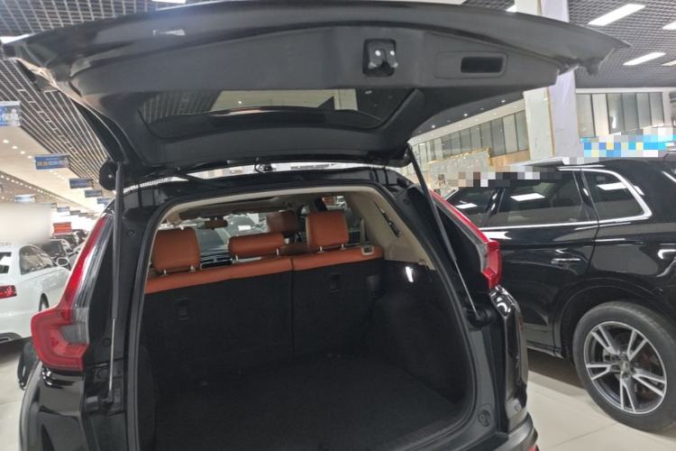 Used Honda CR-V 2021 240TURBO CVT 2WD Comfort Version Trunk