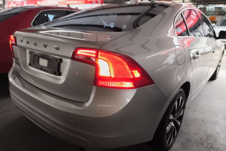 Used Volvo S60 2019 S60L T3 Intelligent Upgrade Edition Rear Right 45 Deg
