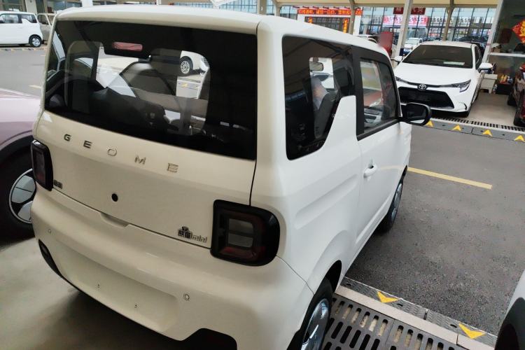 Used Geely Galaxy Panda 2024 Panda Mini 200km Endurance Bear