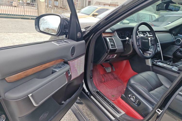 Used Land Rover Discovery 2018 3.0 SC V6 HSE Driver Seat