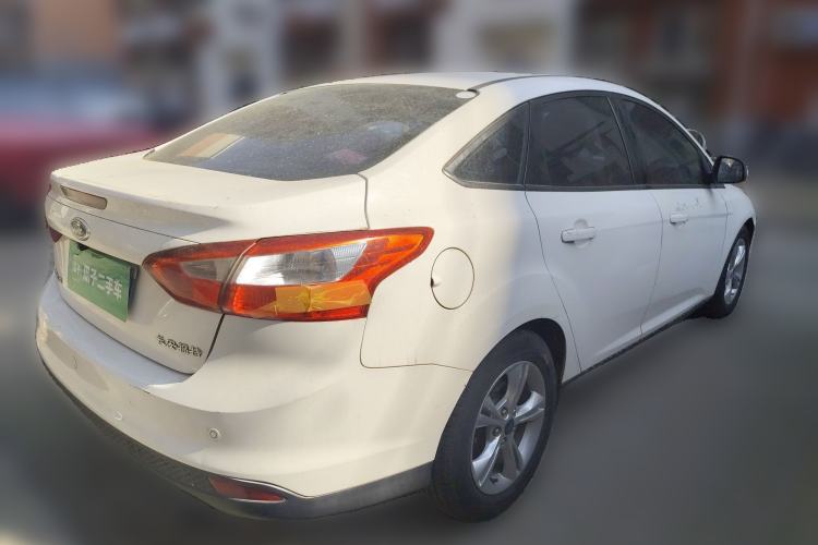 Used Ford Focus 2012 Sedan 1.6L Manual Fashion Edition
