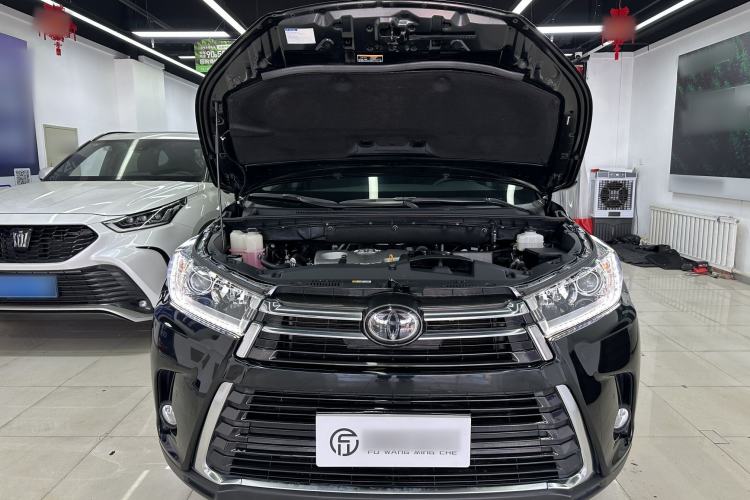 Used Toyota Highlander 2018 2.0T Four-Wheel Drive Prestige Version 7 Seats China VI Standard
