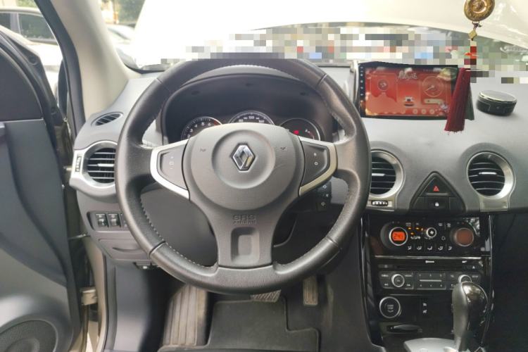 Used Renault Koleos 2014 2.5L Two-Wheel Drive Comfort Edition
