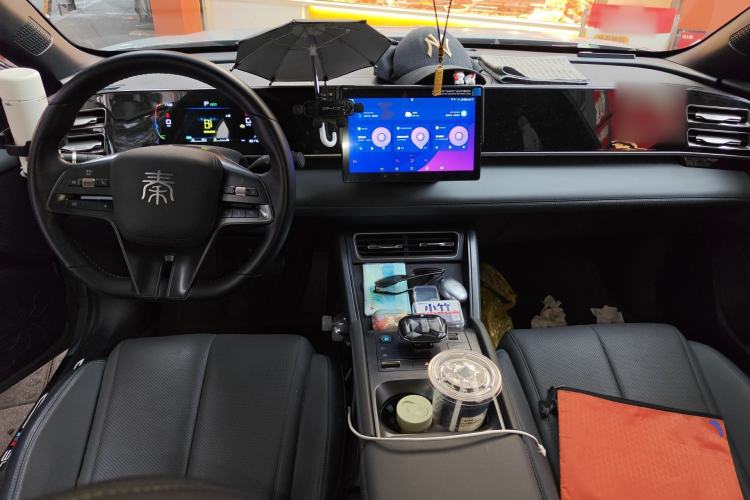 Used BYD Qin L 2024 DM-i 80KM Leading Model Center Console