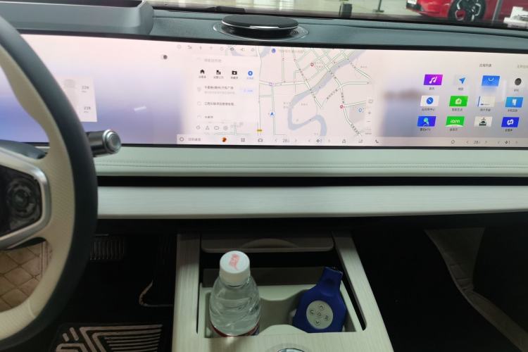 Used Geely Galaxy E8 2024 665 km Range Rear-Drive Starship Long-Range Version