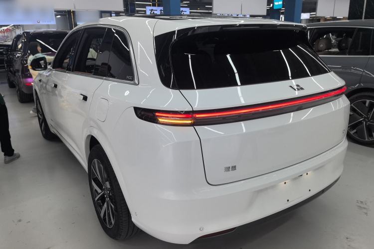 Used Li Auto L7 2023 Pro Model Rear Left 45 Deg