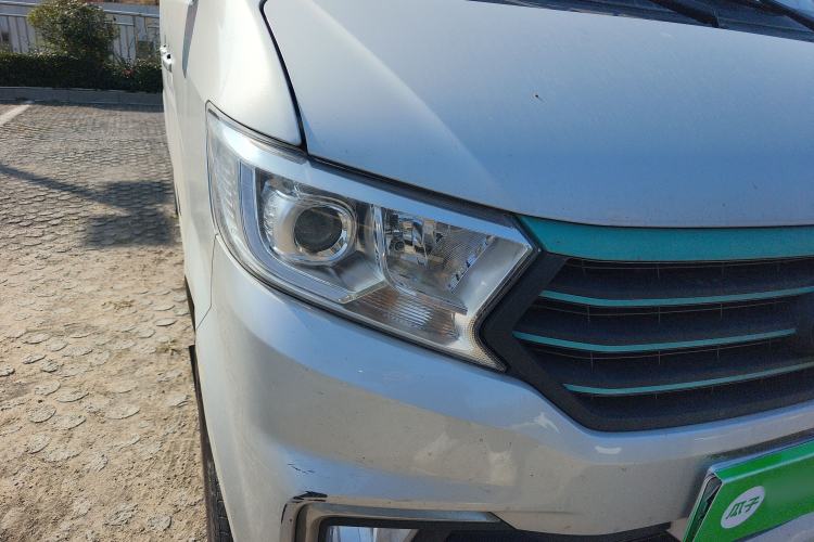 Used Kuayue Kuayue Xing V5 EV 2021 Luxury 6-Seater Passenger Bus with Lingdian System
