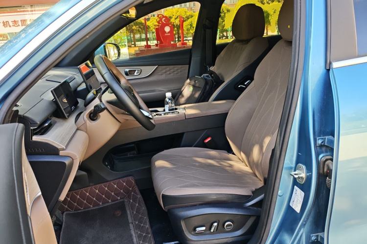 Used Chery Tiggo 8 PLUS C-DM 2025 1.5T 116 km Prestige Version 5 Seats