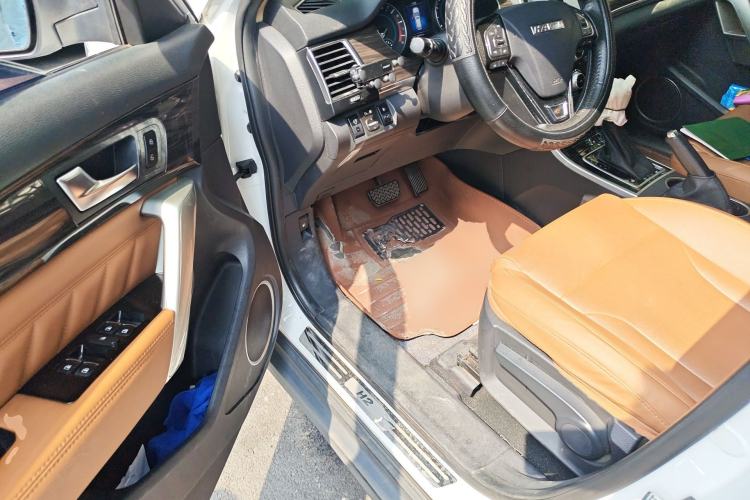 Used Haval H2 2015 1.5T Automatic Two-Wheel Drive Elite Edition Driver Seat