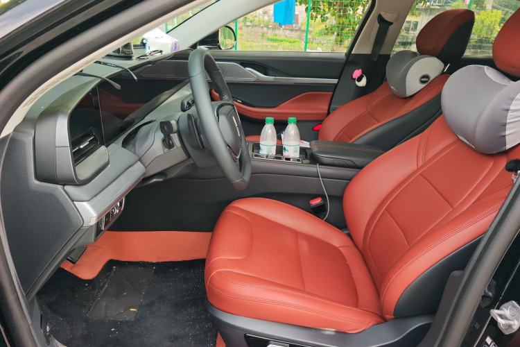 Used Lincoln Z 2025 2.0T Prestige Edition Left Front Seat