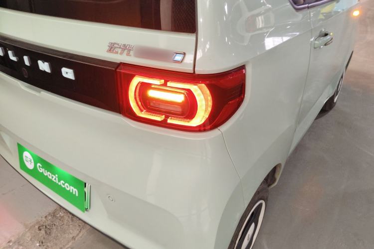 Used Wuling Hongguang MINIEV 2021 Macaron Premium Model – Lithium Iron Phosphate