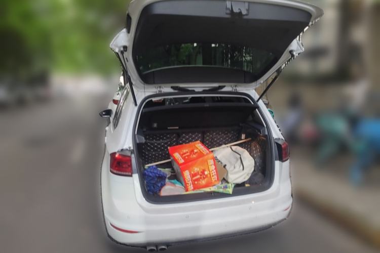 Used Volkswagen Golf Sportsvan 2018 280TSI Automatic Luxury Model Trunk