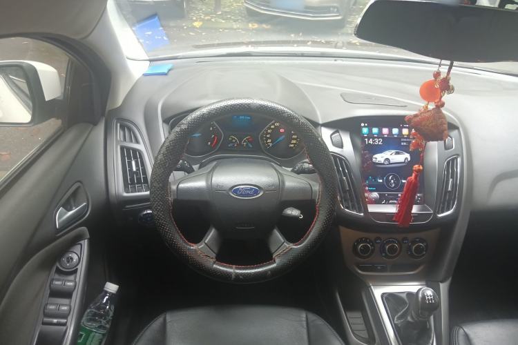 Used Ford Focus 2015 Hatchback 1.6L Manual Comfort Edition