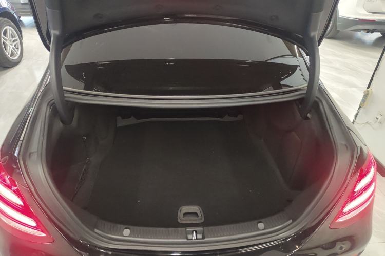 Used Mercedes-Benz E-Class 2019 E 300 L Sport Luxury Edition
