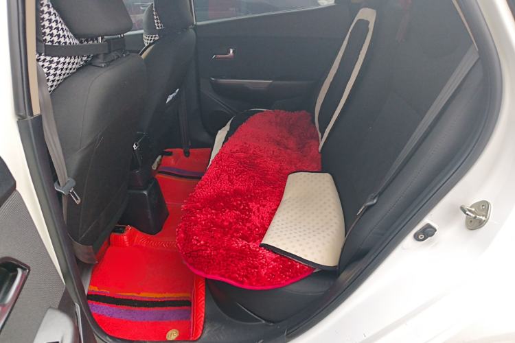 Used Kia K2 2015 Sedan 1.4L MT GLS
