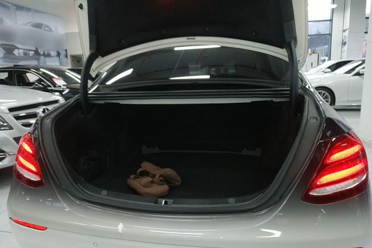 Used Mercedes-Benz E-Class 2019 E 300 L Luxury Model
