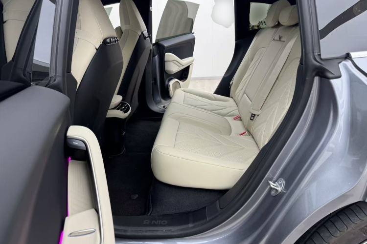 Used Nio ET5T 2025 75 kWh Touring Left Rear Seat