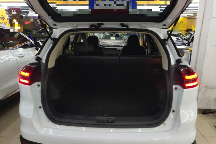 Used Geely Auto Emgrand X7 Sport 2020 1.8TD DCT Two-Wheel Drive Smart Connect 4G-Enabled Version
