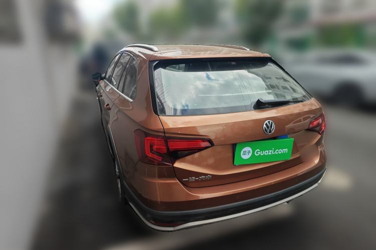 Used Volkswagen C-TREK 2017 230TSI DSG Comfort Version