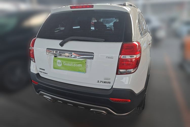 Used Chevrolet Captiva 2015 2.4L 4x4 Flagship Edition 7-Seater