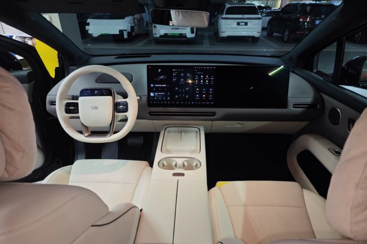 Used Li Auto Li Auto i6 2025 Model Two-Wheel-Drive Standard Type