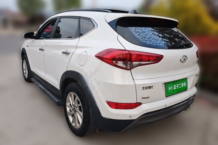 Used Hyundai Tucson 2015 1.6T Dual-Clutch Two-Wheel-Drive Smart Model Rear Left 45 Deg