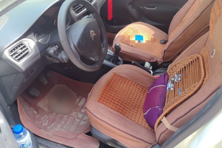 Used Citroen Elysee 2015 Zhishang Edition 1.6L Manual Fashion Model Left Front Seat