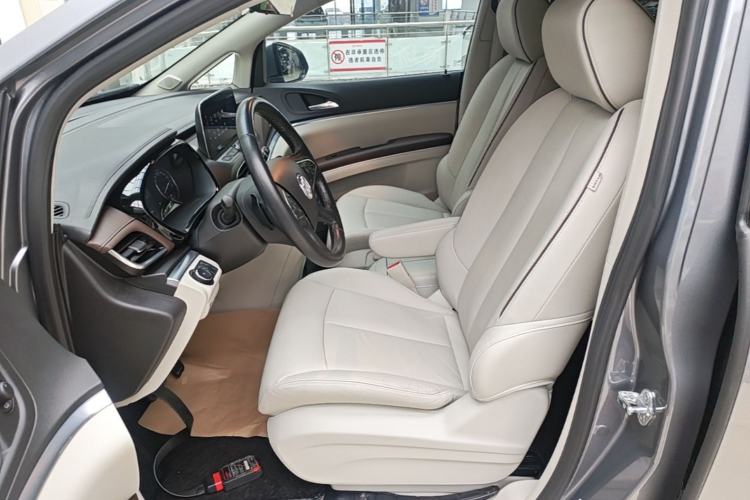 Used Buick GL8 2021 Land Cruiser Executive Class 652T Smart Luxury Model
